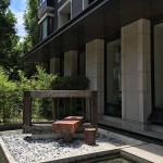 枕木連結長者的古早記憶，童年玩意就地取材便足夠讓人心滿意足。