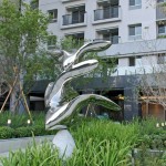 宜家公共藝術品-展翼翱翔。家人宛如候鳥，展翼拉長每日的奉獻，鼓舞同行的夥伴順著風向恣意徜徉於天際。