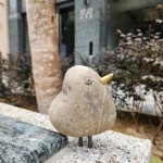 藝術家-王忠龍在創(chuàng)作過程中，為它們創(chuàng)造生命力與故事，並將這些故事融入社區(qū)的每個角落。