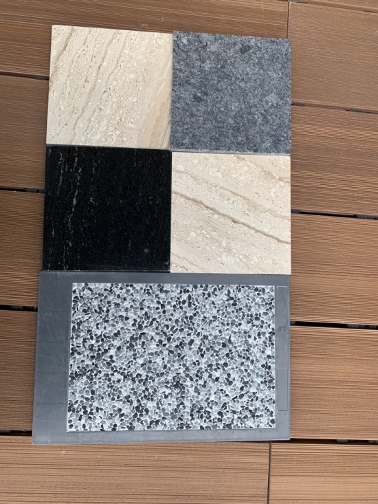 每樣石材都有其選用的道理，例如外牆常見的抿石子是為建築表面帶來防水、防染色的功能，同時(shí)帶點(diǎn)禪意的裝潢風(fēng)格。