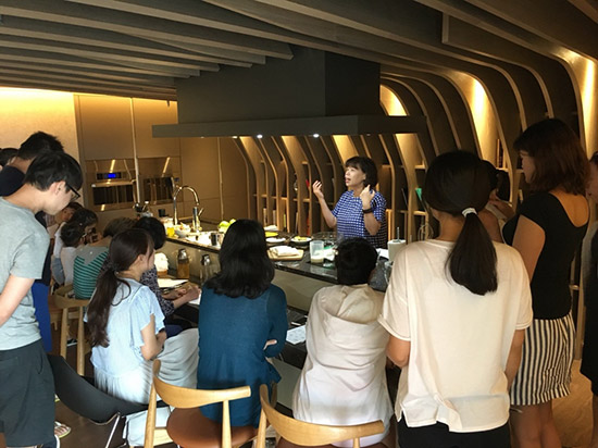 現(xiàn)場互動(dòng)氣氛熱絡(luò)