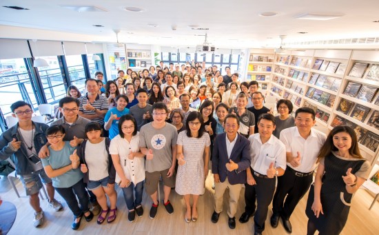 感謝理財(cái)專家 燕俐老師的蒞臨，也感謝參與新業(yè)名人講座的您！讓我們一同迎接值得期待的美好未來(lái)。