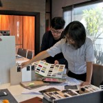 我們處處留心，嚴(yán)選合宜的板材顏色與紋路，就是為了讓您住得舒心。