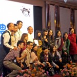 透過(guò)這次年度授證及表?yè)P(yáng)典禮，我們將公益的熱情分享給許多「張老師」們。