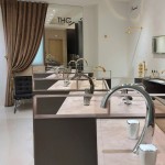 這趟『麗舍衛(wèi)浴選品』之行，新業(yè)職人的目光，除了著重於優(yōu)雅線條的高質(zhì)感，也貼近實際需求，更注重住戶的使用感受。