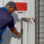 工地在開挖地下室時，必須抽取大量地下水，過去這些工地水都直接放流到排水溝，透過這一次市府的淨水優(yōu)化，可免費讓民眾取用到更乾淨的水源。