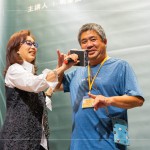 久違的孫氏教學，邀請家族好友上臺體驗說唱歌仔戲，趣味的男女反串、蓮花指、劍指、蘭花拳，讓大小朋友笑得不亦樂乎。