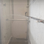 根據(jù)水密性測試規(guī)範，選用螺旋式專用噴頭，以精確模擬雨水噴灑、滲透等情境。