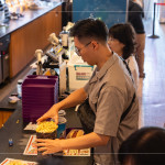 為每位住戶準(zhǔn)備香甜可口的爆米花與清涼飲品，不只擁有視覺與聽覺享受，也同時(shí)滿足味蕾。