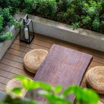 四季合院以四季為設(shè)計(jì)主題的露臺(tái)，不同的主題造景與高度視野，創(chuàng)造各具特色的空間感受，歡迎住戶走出家門，與鄰里在此一同小歇談心，就像是過(guò)去三合院前的「埕」，總是滿載著人們的笑語(yǔ)，和溫暖人情。