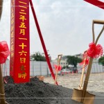 金鏟子落土，誠心祈求，猶如一顆開起夢想的種子，扎根土壤，彷彿像孕育生命般，即將萌芽。