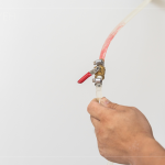 冷氣的排水管路確保暢通，從客廳、餐廳、至每間臥室，由水電廠商親自測試，夏日享受冷氣也無慮!