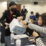 投下神聖的一票，是對(duì)未來鄰里的信任與交託。