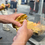 新業(yè)團(tuán)隊(duì)抱著虔誠(chéng)、喜悅的心，期許內(nèi)心的想望與希冀被聽見(jiàn)，祈願(yuàn)工程平安順利。