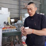 「創(chuàng)作藝術(shù)就像重新闡述生活中的細(xì)節(jié)、經(jīng)驗及體會」-藝術(shù)家 任大賢。