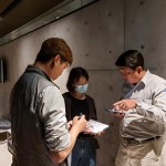 琉璃、金屬、燈光、高度…等，每一個(gè)選擇與決定背後，都需經(jīng)跨部門團(tuán)隊(duì)的專業(yè)評(píng)估。