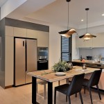 晨起或暮歸，餐桌上總少不了那句親切而貼心的一句「吃飯了」，是啊，有了與家人同享的自由，終於可從容不迫地譜寫天倫樂。