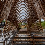 內(nèi)部的磨石子地板，則請到中部偏鄉(xiāng)的國高中同學(xué)施作，磨練職業(yè)技藝。業(yè)者提供