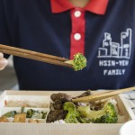 「一粥一飯，當(dāng)思來處不易」，料理三餐對(duì)獨(dú)居及弱勢(shì)朋友來說也是挑戰(zhàn)重重，願(yuàn)我們懷著善意推己及人，珍惜佳餚，也藉由實(shí)際行動(dòng)，成為他人的希望與祝福。