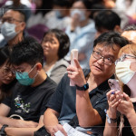 每一句對(duì)話，都在描繪未來生活的輪廓，這場客變說明會(huì)中，家的雛形悄悄成形。