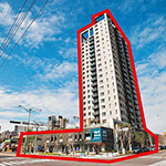 住家寬敞方正，建材配備高檔。